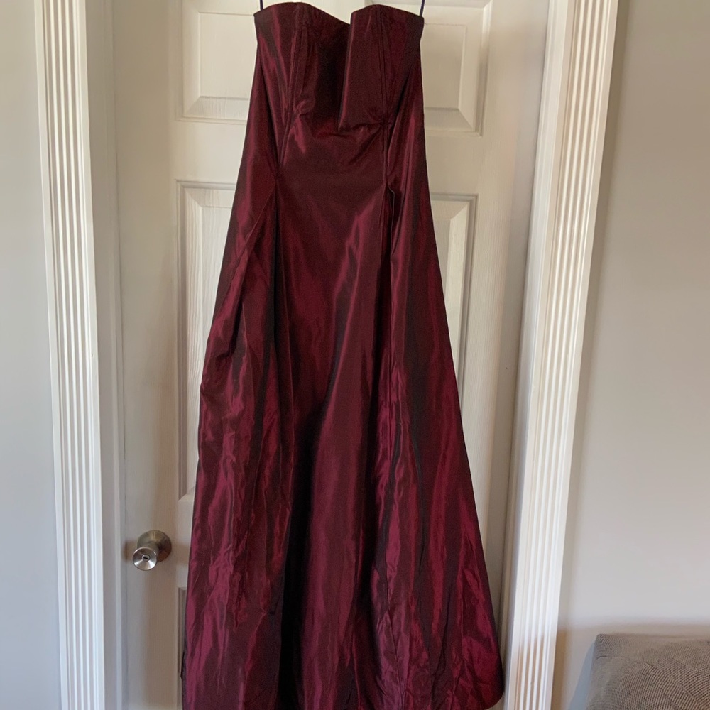 Jessica McClintock Gunne Sax Strapless Prom Dress
